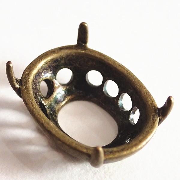 1469-《天然石　カボション》　台座　真鍮古美（１２穴）　オーバル　２０ｘ１５mm用　１個