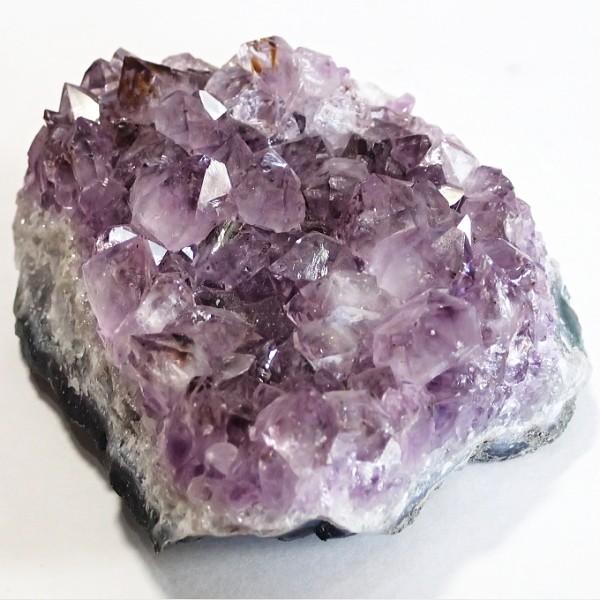 16009-《天然石　クラスター》　アメジスト　ブラジル産　９５x９０x４０mm　重量：３６０g　１...