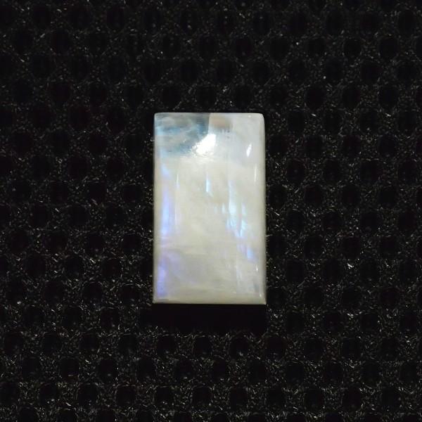 30398-『天然石ルース』　レインボームーンストーン（ホール無）　約２０ｘ１２mm（３．７ｇ）　１...