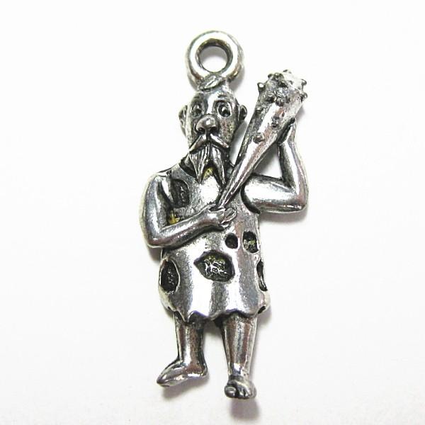 30689-【ＮＹピューター】　石器時代　男　チャーム　銀古美　２１mm　５個/１セット