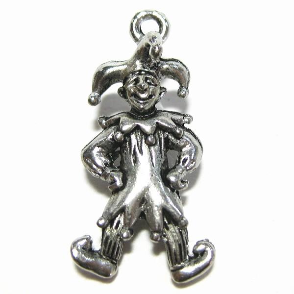 3437-【ＮＹピューター】　ジョーカー　チャーム　銀古美　２２mm　５個/１セット