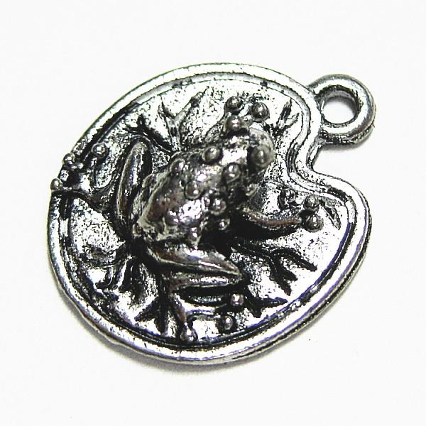 3472-【ＮＹピューター】　かえる葉っぱ　チャーム　銀古美　１４mm　５個/１セット