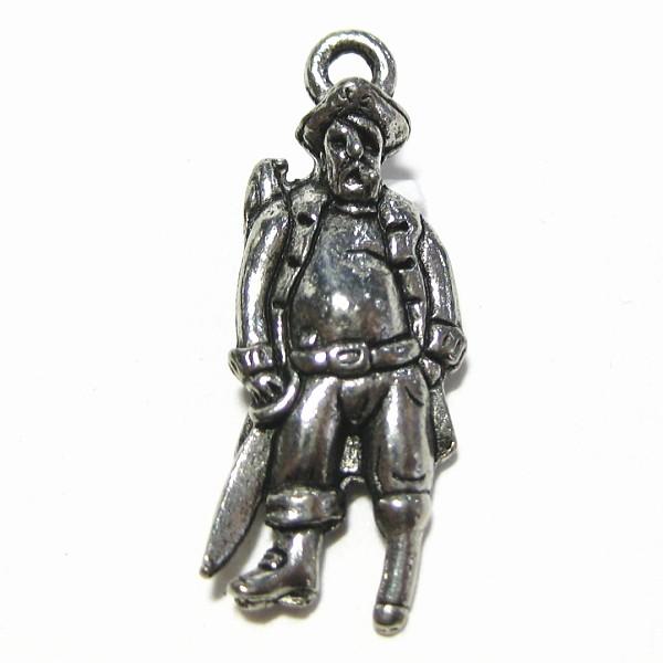 4592-【ＮＹピューター】　海賊　チャーム　銀古美　２１mm　５個/１セット