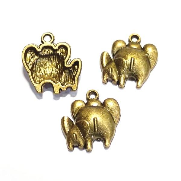 5436-《メタルチャーム・パーツ》　ぞうさん親子のチャーム　真鍮古美　１８ｘ１６ｘ４mm　３個/１...