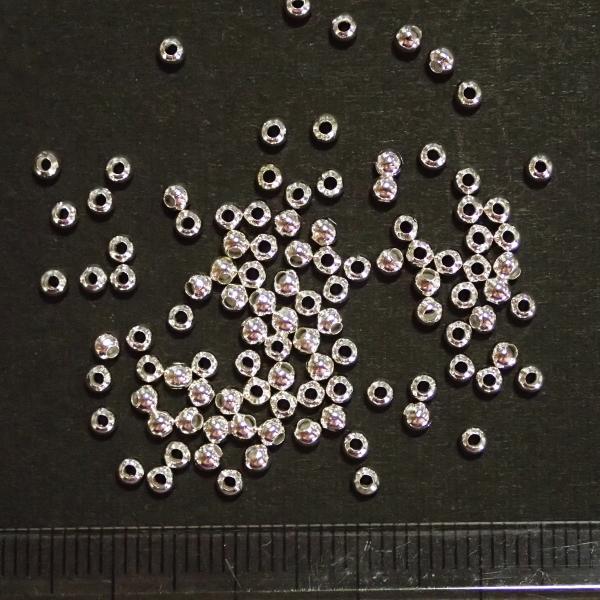 5507-【基本パーツ】メタルビーズ　白銀色　２．５mm丸玉　約１００個/１パック
