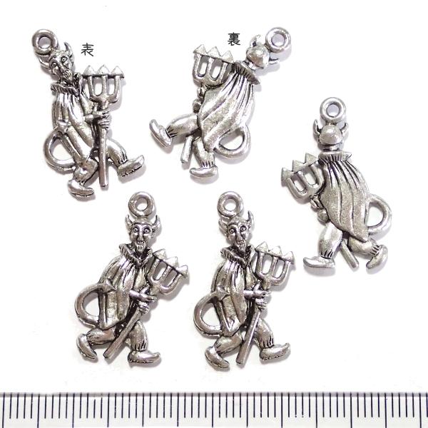 5666-【ＮＹピューター】　デビル　チャーム　銀古美　２２mm　５個/１セット