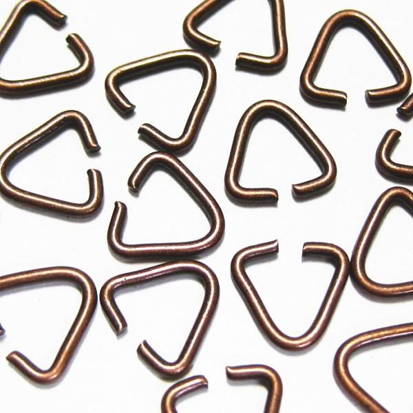 6254-【基本パーツ】　三角カン　銅古美　７mm　約４５個/１セット