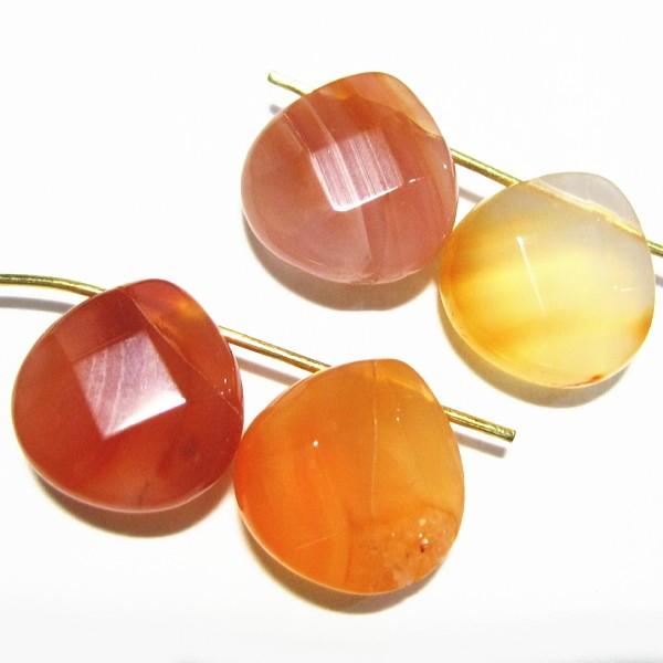 6483-《天然石いろいろ》　マロンカット　カーネリアン　１３mm　４個/１パック