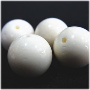 6740-天然石 12mm丸玉 牛骨ボーン 4粒