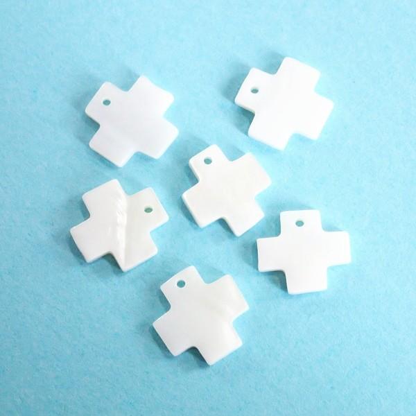 7415-『シェル』　チャーム　クロス　１１mm　６個/１パック