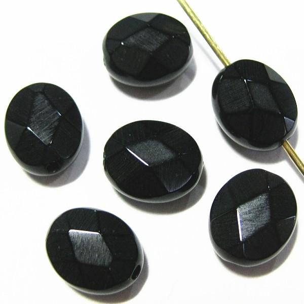 8263-《天然石カット楕円》　オニキス　１０x８mm平均　６個/１パック