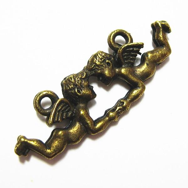 8424-【ＮＹピューター】　エンジェル　コネクター　真鍮古美　３２mm　５個/１セット