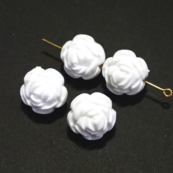 8788-『アクリル』　樹脂　両面薔薇　ホワイト　１６mm　４個/１パック