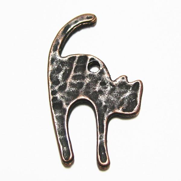 8884-《メタルチャーム・パーツ》　ネコ　銅古美　２７ｘ１２mm　１０個/１セット