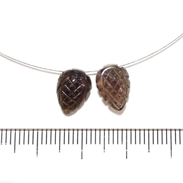 9121-《天然石トップホール》　スモーキークォーツ（特殊カービング）約１０．７ｘ７．６（０．９ｇ）...