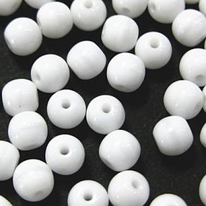 0093-4RD/0300 【チェコ４丸】 ホワイト不透明　４ミリ　100個/１パック