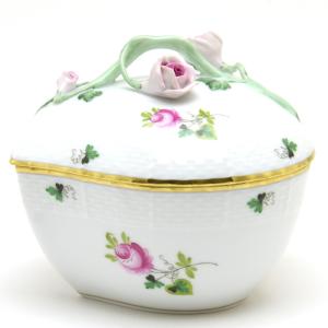 ヘレンド（HEREND） ハート形小物入れ(M)(高さ:9cm)薔薇と枝の飾り