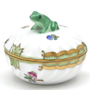 ヘレンド（HEREND） 丸形小物入れ(高さ:9cm)猫飾り ミルフルール(06033