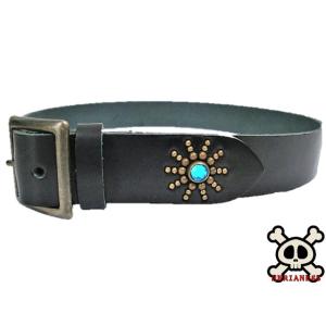 栃木レザー フラワー型 スタッズベルト 白 ピンクスポッツ 日本