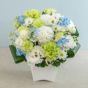 日比谷花壇公式 お供え 花 お供え用 アレンジメント「清風(せいふう)」 お供え花 供花 法事 仏事 喪中 お彼岸 仏花 お悔み 命日