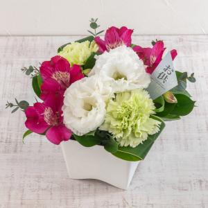 日比谷花壇公式 誕生日 花 お供え用 アレンジ...の詳細画像2