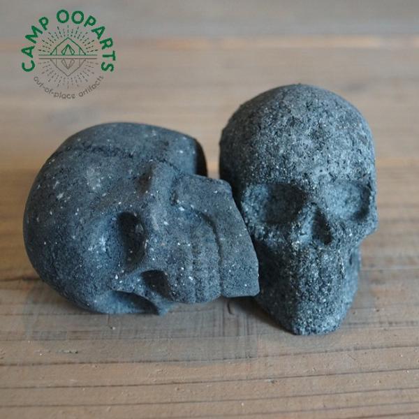 CAMP OOPARTS キャンプオーパーツ 燃えるガイコツ 炎の骨っつぁん 2個セット 【骸骨炭/...