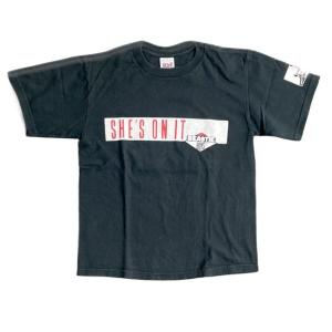 90's ビンテージ バンドT ビースティボーイズ BEASTIE BOYS Tシャツ SHE'S ON IT ブラック 両面 anvilボディ S  [l-0638]｜highground