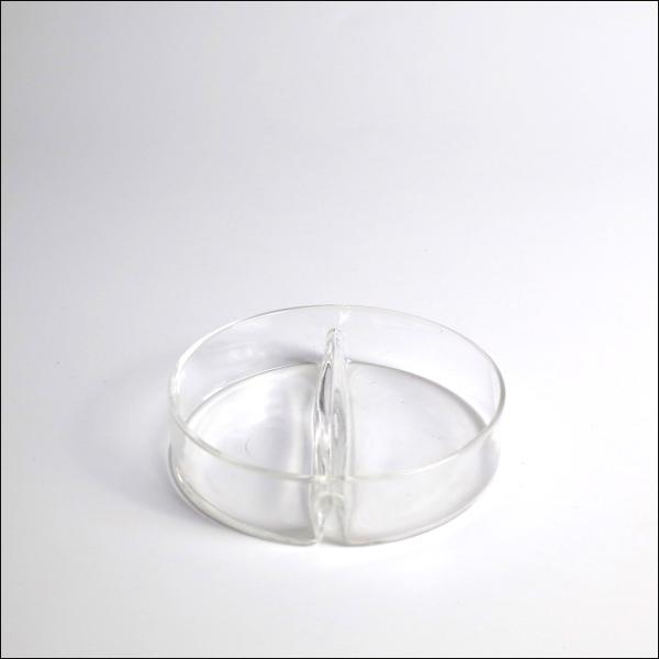 小泉硝子製作所　分画シャーレー　二分画