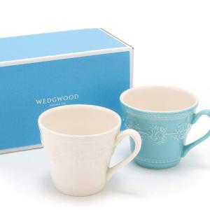 ギフト用紙袋付き ウェッジウッド WEDGWOOD 食器 マグカップ 型押し フェスティビティ マグ アイボリー＆ブルー ペア 350ml｜higurashi-kobo