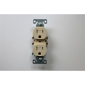 アメリカン コンセントアース付 レトロベージュ Diy 電設資材 部品 コンセントプラグ Sw In 0034 ひぐらし古具店 通販 Yahoo ショッピング