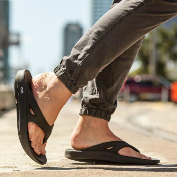 ウーフォス リカバリーサンダル メンズ レディース ウーオリジナル OOriginal ブラック 2...