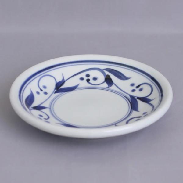 愛媛県指定無形文化財　伝統工芸品　砥部焼 千山窯 5.5寸玉皿　三ッ紋唐草　※砥部焼 11,000円...