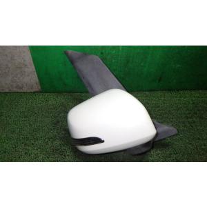 ルクラ DBA-L455F 右サイドミラー W24   87910-B2B40 中古