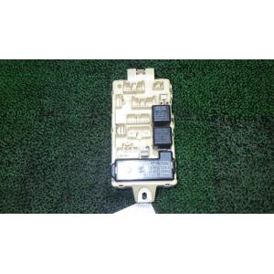 タウンボックス GF-U61W ヒューズボックス   MR530354 中古