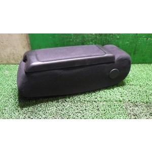 ソニカ CBA-L405S アームレスト   72810-B2270-C2 中古