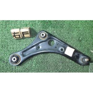 ｅＫワゴン DBA-B11W 右フロントロアアーム   4013A496 中古