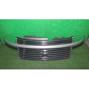 エルグランド UA-E51 ラジエータグリル   62310-WL000 中古
