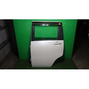 ルクラ DBA-L455F 左リアドア W24   67004-B2160 中古