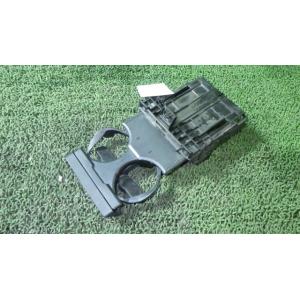 ルクラ DBA-L455F ドリンクホルダー   55620-B2010-B0 中古