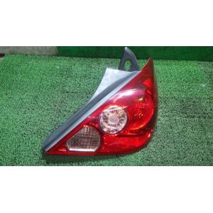 ティーダ DBA-C11 右テールランプ STANLEY P4086 26550-ED025 中古