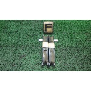 セレナ DBA-C26 フロントブレーキパット   D1M80-1VA0A 中古