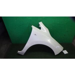 リーフ ZAA-ZE0 右フロントフェンダー QX1   F3100-3NAAA 中古
