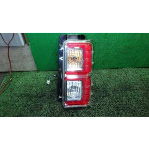 ウェイク DBA-LA700S 右テールランプ トウカイ 20518 中古
