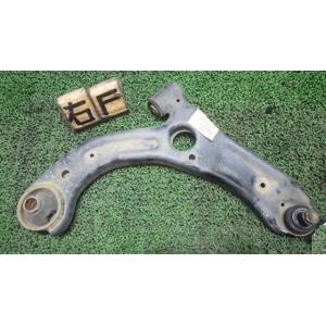 タントエグゼ DBA-L455S 右フロントロアアーム   48068-B2041 中古