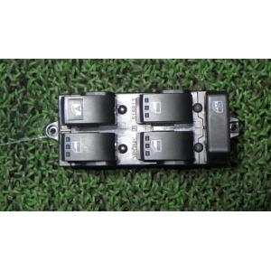 ムーヴキャンバス DBA-LA800S パワーウインドウスイッチ   84820-B2400 中古