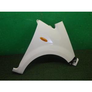 ムーヴ DBA-L175S 右フロントフェンダー W24   中古