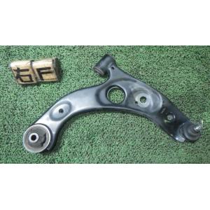 タント UA-L350S 右フロントロアアーム   48068-B2050 中古