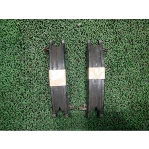 エルグランド UA-E51 フロントブレーキパット   41080-WL025 中古