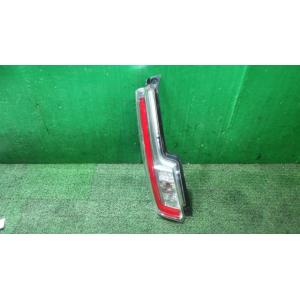 ムーヴ DBA-LA150S 左テールランプ   81561-B2320 中古