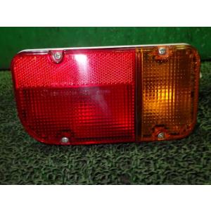 サンバー GD-TT2 右テールランプ  OEW 2082AR 中古